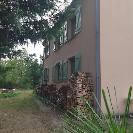 Chez Yves , 200 M Du Canal , 7 Min De Golfech , Parking Prive Et Gratuit , Rangement Velo Fermes *