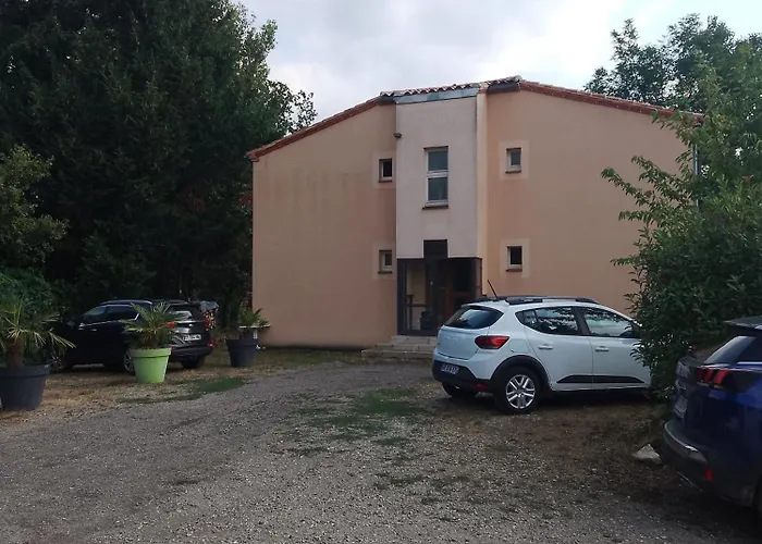 Chez Yves , 200 M Du Canal , 7 Min De Golfech , Parking Prive Et Gratuit , Rangement Velo Fermes Bed & Breakfast Pommevic